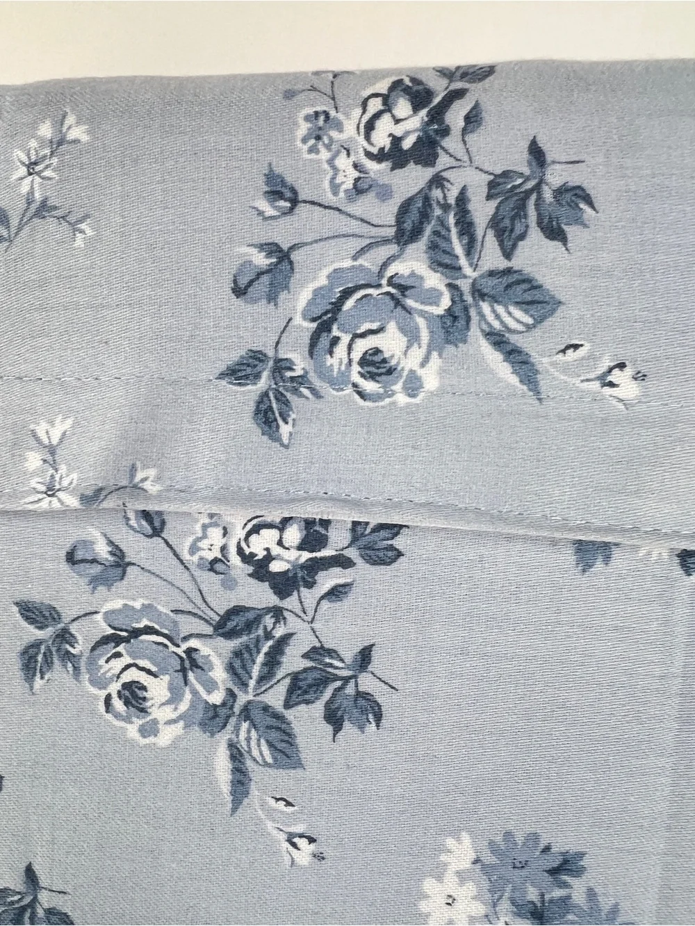 Shabby Chic King Sheet Set Blue White Floral Roses Soft 100% Cotton 4 Pc NEW